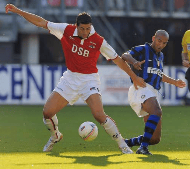 威尼斯人娱乐 -包含皇家马德里内部会议纪要流出：赛后伤情更新，荷甲使命明确，阵容厚度经受考验的词条