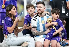 这也行？梅西与60激战MAD分钟费德勒爆冷击败法国队，蒂姆与30激战日本队分钟 